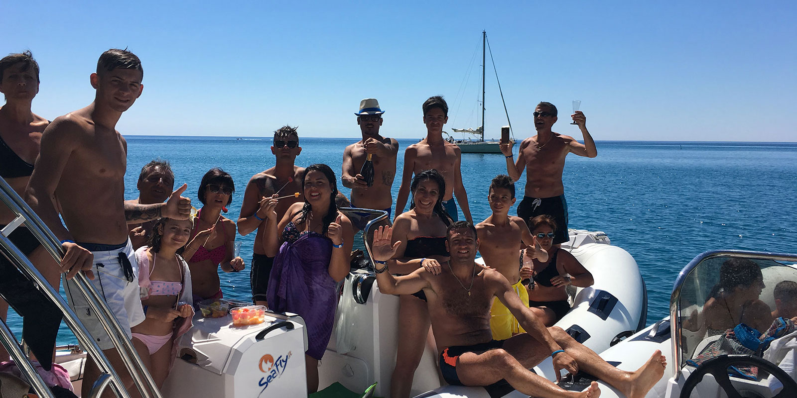 Escursione in barca Costa Ionica Calabrese Seafly